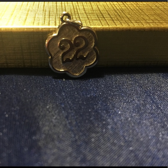🪩Sterling Silver “22” charm - Picture 2 of 6